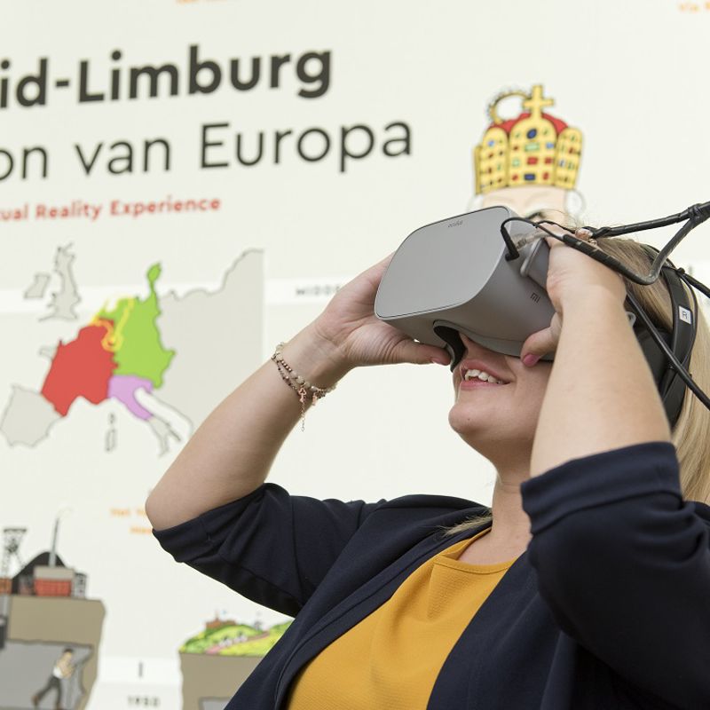 Babette kijkt onze Virtual Reality film Zuid-Limburg de bron van Europa 